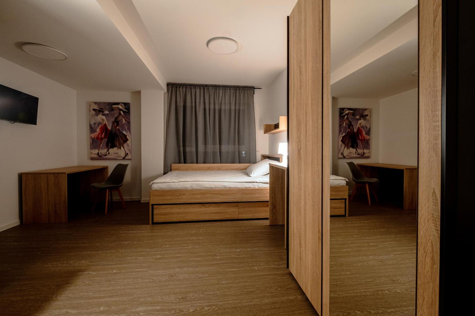 Jade & Jabo - Sehr Schoene & Apartements Zum Wohlfuehlen Tageweise & Wochenweise Buchbar 4* Neuss