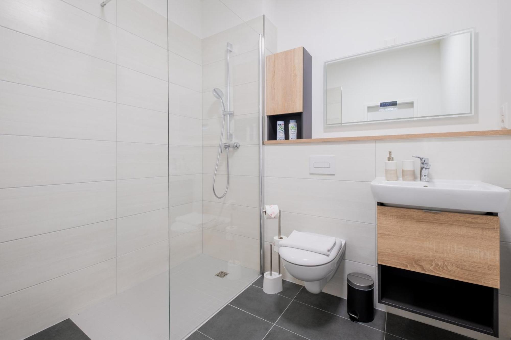 Jade & Jabo - Sehr Schoene & Apartements Zum Wohlfuehlen Tageweise & Wochenweise Buchbar Aparthotel 4*